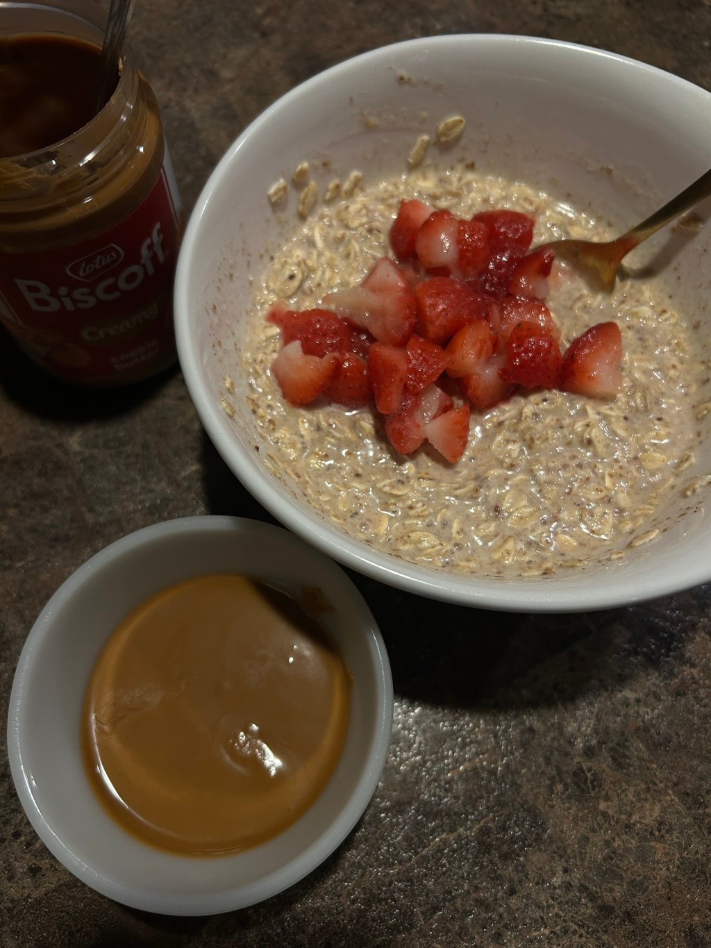 Biscoff overnight oats