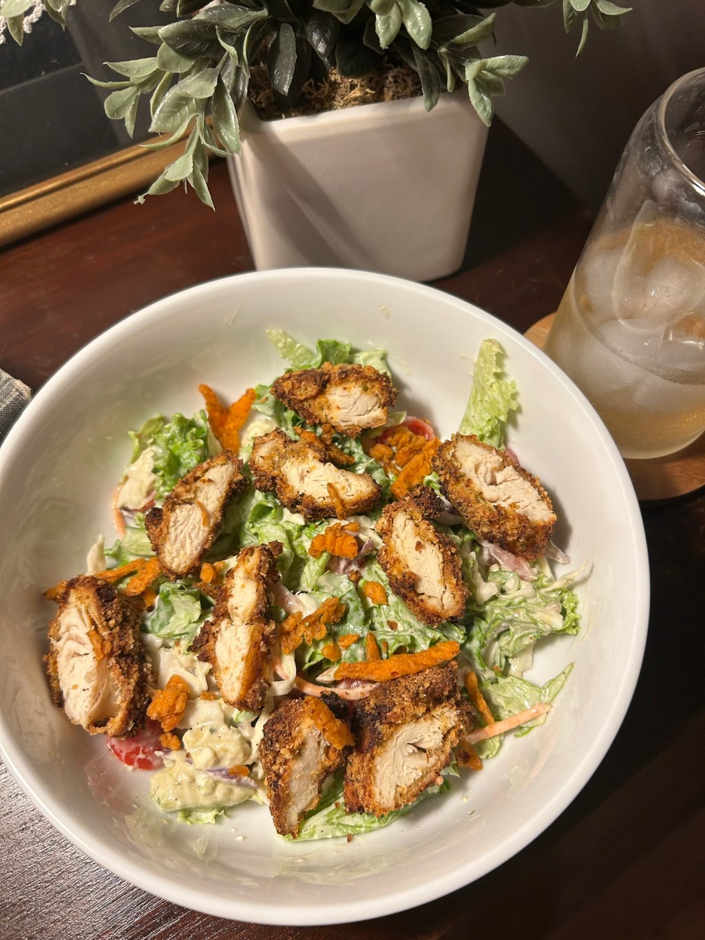 Crispy buffalo chicken&nbsp;salad